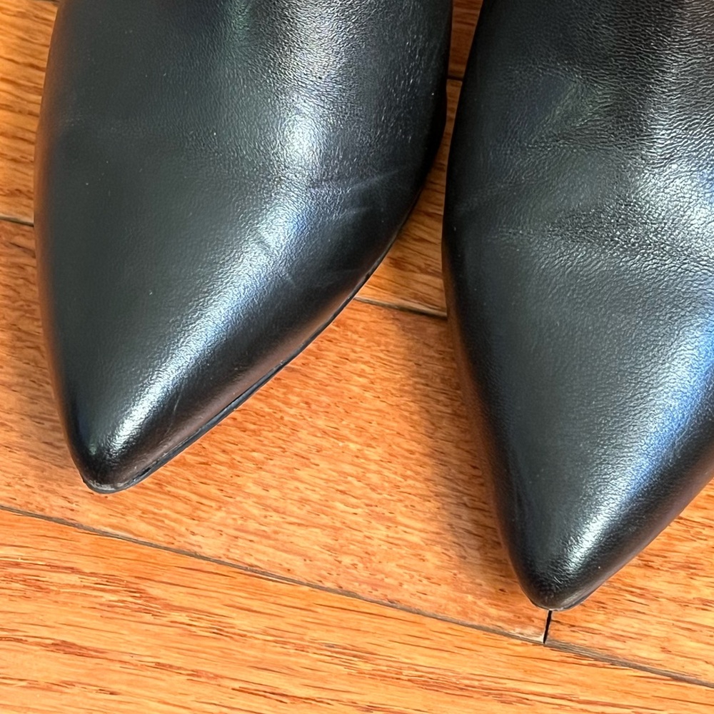 Simply Vera Wang Black Leather Stiletto Mules - Picture 9 of 10